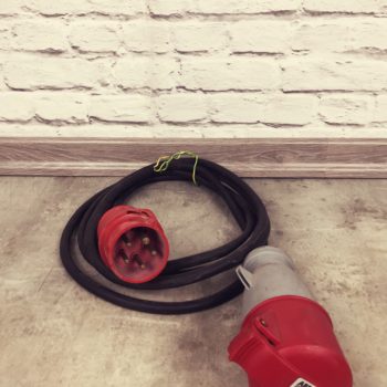 Starkstromadapter / 16 A, 400 V auf 32 A, 400 V